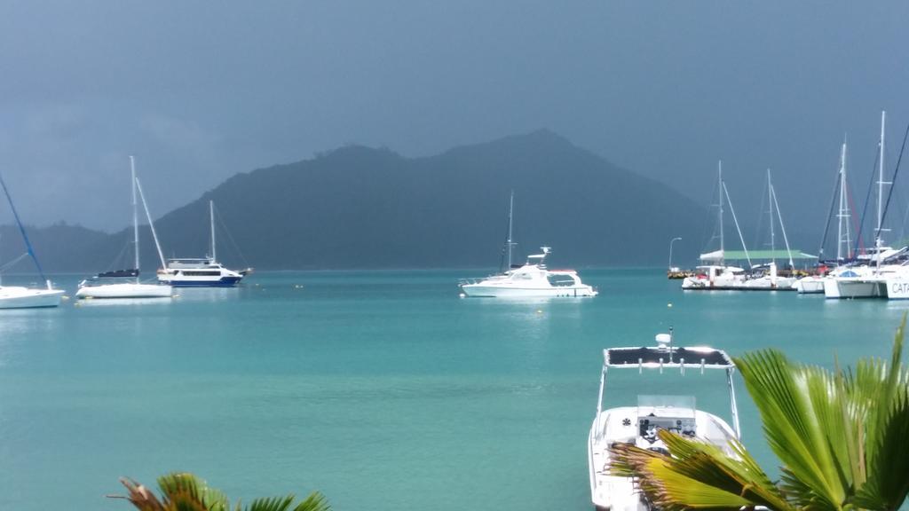 Le Port Guest House เบเซนต์แอนน์ ภายนอก รูปภาพ